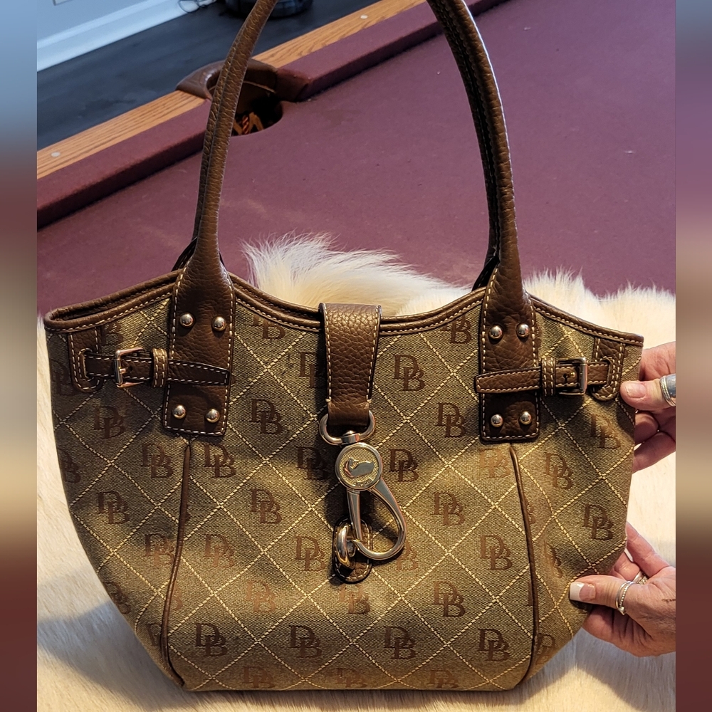 Dooney and Bourke Handbag